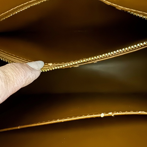 Louis Vuitton Bronze Vernis Houston Tote - Picture 13 of 16